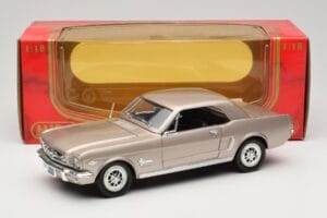 Ford Mustang 1964 1/2 Zilver Mira 1:18 6127 Metaal — afbeelding 8 van 8