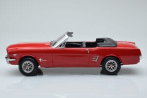 Ford Mustang Cabriolet Rood Norev 1:18 182810 Metaal — afbeelding 3 van 6