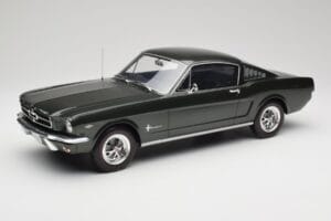 Ford Mustang Fastback Ivy Green Otto 1:12 G079 Hars