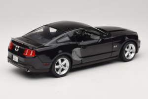 Ford Mustang GT Zwart Drive Movie GreenLight 1:18 13609 Metaal — afbeelding 3 van 8