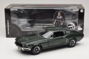Ford Mustang GT Bullitt met Steve McQueen Figuur Greenlight 1:18 12885 Metaal — afbeelding 8 van 8
