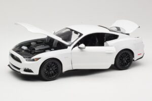 Ford Mustang GT S550 Wit Maisto 1:18 31197 Metaal — afbeelding 2 van 8
