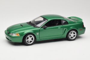 Ford Mustang GT SN95 Groen Maisto 1:18 50326 Metaal