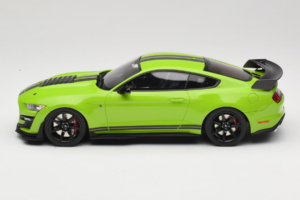 Ford Mustang Shelby GT500 S550 Groen GT Spirit 1:18 GT803 Hars — afbeelding 3 van 6