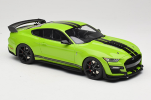Ford Mustang Shelby GT500 S550 Groen GT Spirit 1:18 GT803 Hars — afbeelding 4 van 6
