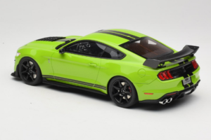 Ford Mustang Shelby GT500 S550 Groen GT Spirit 1:18 GT803 Hars — afbeelding 5 van 6