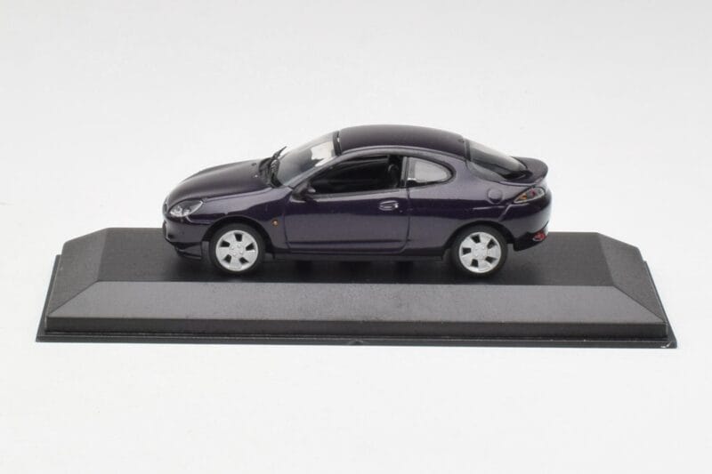 Ford Puma Melina Paars Minichamps 1:43 430086525 Metaal