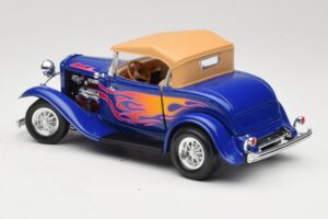 Ford Roadster Street Rod Blauw with Fire Road Signature 1:18 92249 Metaal — afbeelding 7 van 8