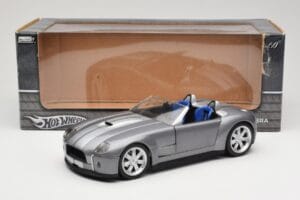 Shelby Cobra Cabriolet Grey Metallic Hot Wheels 1:18 G7220 Metaal — afbeelding 8 van 8