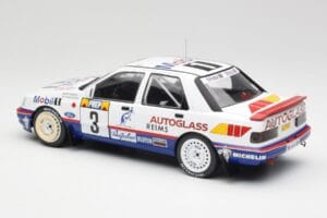Ford Sierra RS Cosworth 4x4 #3 M. Biasion / T. Siviero Rally Monte Carlo 1992 MCG 1:18 MCG18355R Metaal — afbeelding 5 van 6