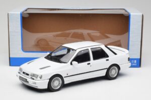 Ford Sierra RS Cosworth 4x4 Wit MCG 1:18 MCG18353 Metaal — afbeelding 6 van 6