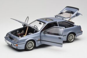 Ford Sierra RS Cosworth Moonstone Blauw AUTOart 1:18 72863 Metaal — afbeelding 2 van 8