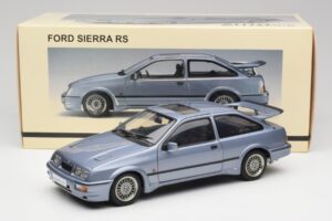 Ford Sierra RS Cosworth Moonstone Blauw AUTOart 1:18 72863 Metaal — afbeelding 8 van 8