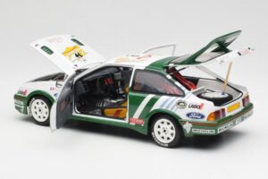Ford Sierra RS Cosworth #8 D. Auriol / B. Occelli Rally Tour de Corse 1988 AUTOart 1:18 88812 Metaal — afbeelding 5 van 8