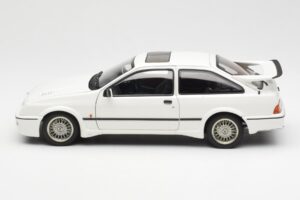 Ford Sierra RS Cosworth Wit AUTOart 1:18 72862 Metaal — afbeelding 4 van 8