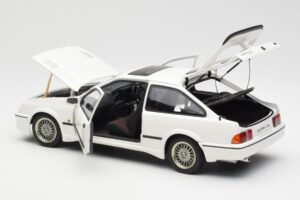 Ford Sierra RS Cosworth Wit AUTOart 1:18 72862 Metaal — afbeelding 5 van 8
