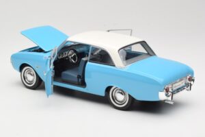 Ford Taunus 17M P2 Blauw Revell 1:18 08817 Metaal — afbeelding 5 van 8