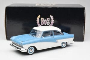 Ford Taunus 17M P2 Lichtblauw & Wit BoS Models 1:18 BOS019 Metaal — afbeelding 6 van 6
