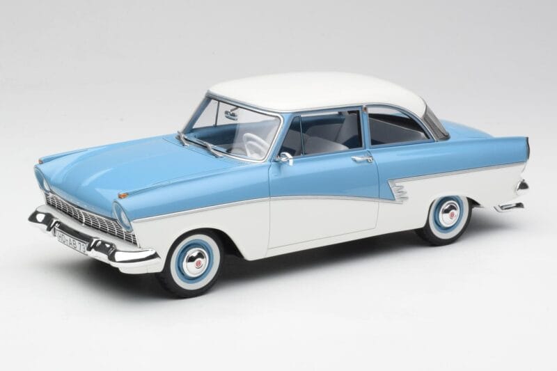 Ford Taunus 17M P2 Lichtblauw & Wit BoS Models 1:18 BOS019 Metaal