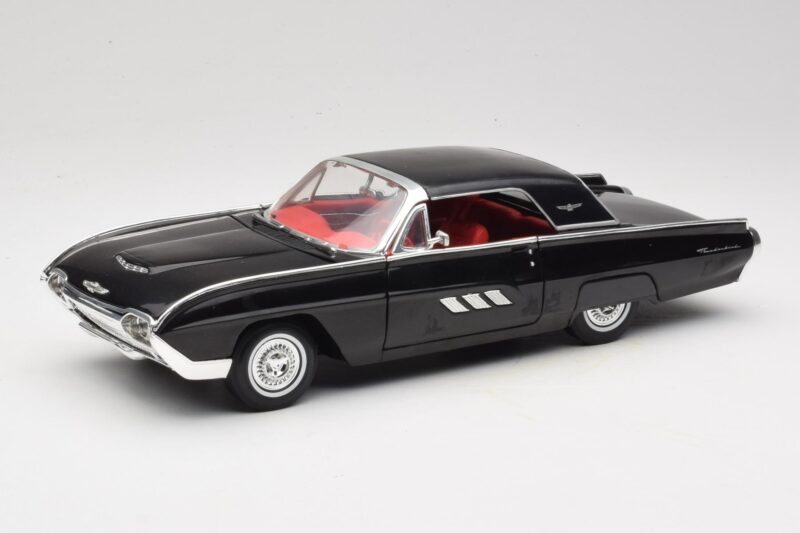 Ford Thunderbird Zwart Anson 1:18 30344 Metaal