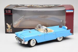 Ford Thunderbird Cabriolet Blauw Road Signature 1:18 92358 Metaal — afbeelding 8 van 8