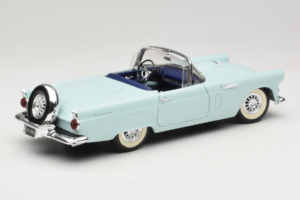 Ford Thunderbird Groen Revell 1:18 8804-G1 Metaal — afbeelding 3 van 8