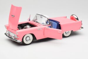 Ford Thunderbird Roze Revell 1:18 8804 Metaal — afbeelding 2 van 8