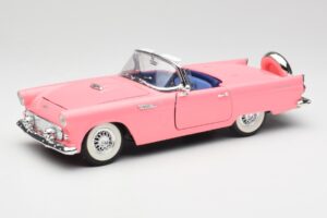 Ford Thunderbird Roze Revell 1:18 8804 Metaal