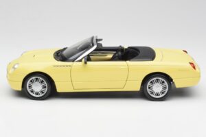 Ford Thunderbird Show Car Geel Maisto 1:18 50335 Metaal — afbeelding 4 van 8
