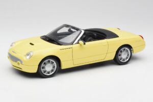 Ford Thunderbird Show Car Geel Maisto 1:18 50335 Metaal