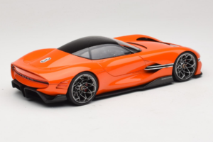 Genesis X Gran Berlinetta VGT Orange Magma Norev 1:18 188032 Metaal — afbeelding 2 van 6
