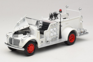 GMC Brandweerauto Wit Road Signature 1:18 20068 Metaal — afbeelding 2 van 9