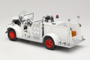 GMC Brandweerauto Wit Road Signature 1:18 20068 Metaal — afbeelding 5 van 9