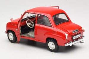 Goggomobil T 250 Rood Revell 1:18 8952 Metaal — afbeelding 4 van 7