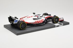 Haas VF-22 #20 K. Magnussen British GP 2022 Minichamps 1:18 117221020 Metaal — afbeelding 3 van 6