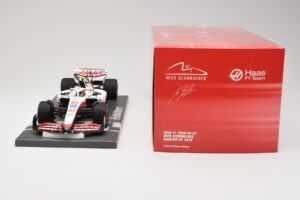 Haas VF-22 #47 M. Schumacher Bahrain GP 2022 Minichamps 1:18 117220147 Metaal — afbeelding 6 van 6