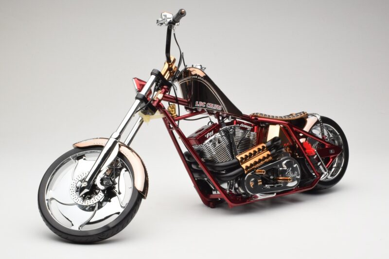 Harley-Davidson West Coast Choppers Diablo Soft Tail Goud Rood Minichamps 1:5 JJ04-05-03 Metaal