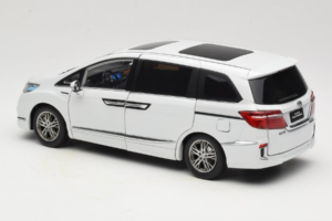 Honda Elysion Wit OEM 1:18 430056 Metaal — afbeelding 7 van 8