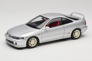 Honda Integra Type R DC2 Pre-Facelift Vogue Silver Metallic MotorHelix 1:18 M85202 Metaal