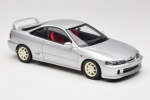 Honda Integra Type R DC2 Pre-Facelift Vogue Silver Metallic MotorHelix 1:18 M85202 Metaal — afbeelding 6 van 8