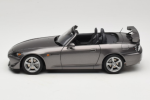 Honda S2000 AP2 Type S Moon Rock Metallic MotorHelix 1:18 M85111 Metaal — afbeelding 5 van 9