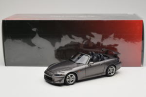 Honda S2000 AP2 Type S Moon Rock Metallic MotorHelix 1:18 M85111 Metaal — afbeelding 9 van 9
