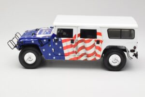 Hummer H1 AM General Gore-Lieberman Humvee America Exoto 1:18 1807 Metaal — afbeelding 4 van 8