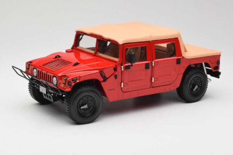 Hummer H1 Soft Top Rood Exoto 1:18 01805 Metaal
