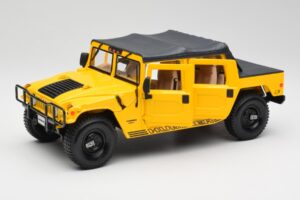 Hummer H1 Soft Top Geel Maisto 1:18 56041 Metaal — afbeelding 2 van 8