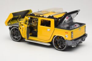 Hummer H2 SUT Concept Geel Maisto 1:18 31067 Metaal — afbeelding 5 van 8