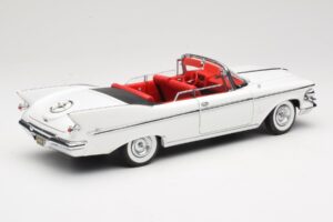 Imperial Crown Cabriolet Wit Road Signature 1:18 20138 Metaal — afbeelding 3 van 8