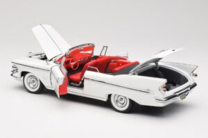 Imperial Crown Cabriolet Wit Road Signature 1:18 20138 Metaal — afbeelding 5 van 8