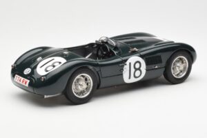 Jaguar C-Type #18 T. Rolt / D. Hamilton 24 Hours of Le Mans Winner 1953 CMC 1:18 M-195 Metaal — afbeelding 2 van 6