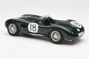 Jaguar C-Type #18 T. Rolt / D. Hamilton 24 Hours of Le Mans Winner 1953 CMC 1:18 M-195 Metaal — afbeelding 5 van 6